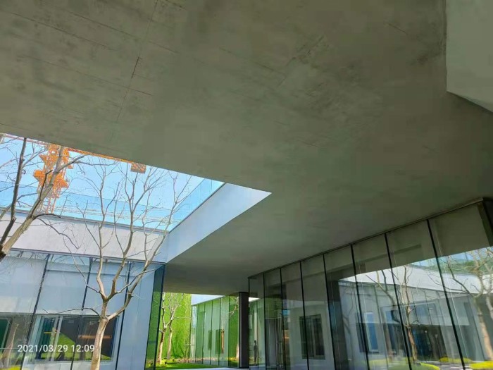 杭州桃李湖滨售楼部清水混凝土修复保护项目施工现场效果图6