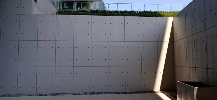 宁东光伏升压站防火墙清水混凝土保护项目施工现场效果图4