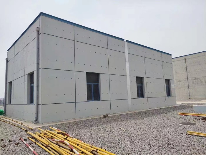 宁东光伏升压站防火墙清水混凝土保护项目施工现场效果图6