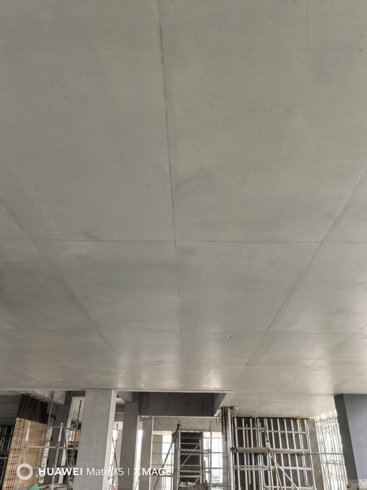 房建顶板清水混凝土保护剂现场图片3