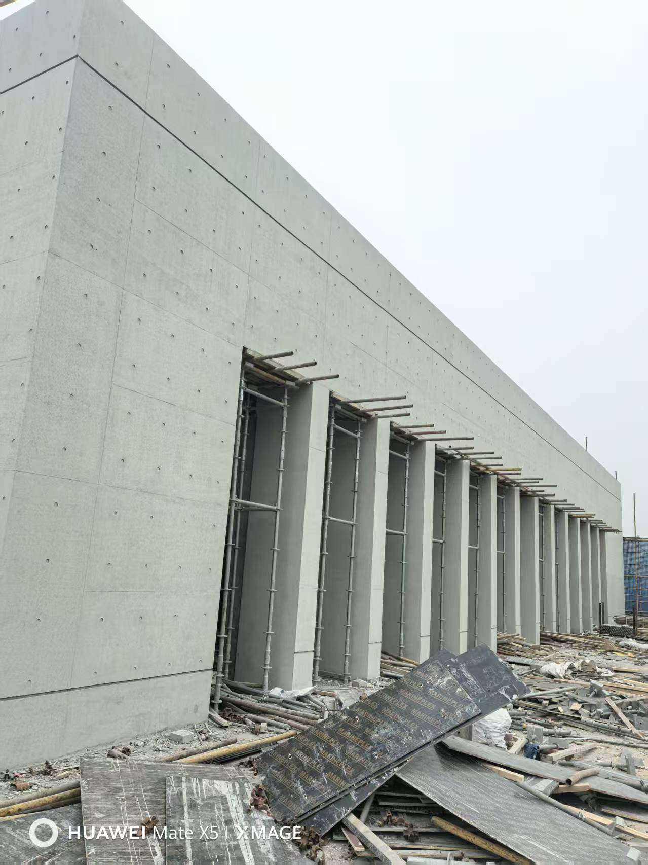 政务大厅外墙清水混凝土现场图片4