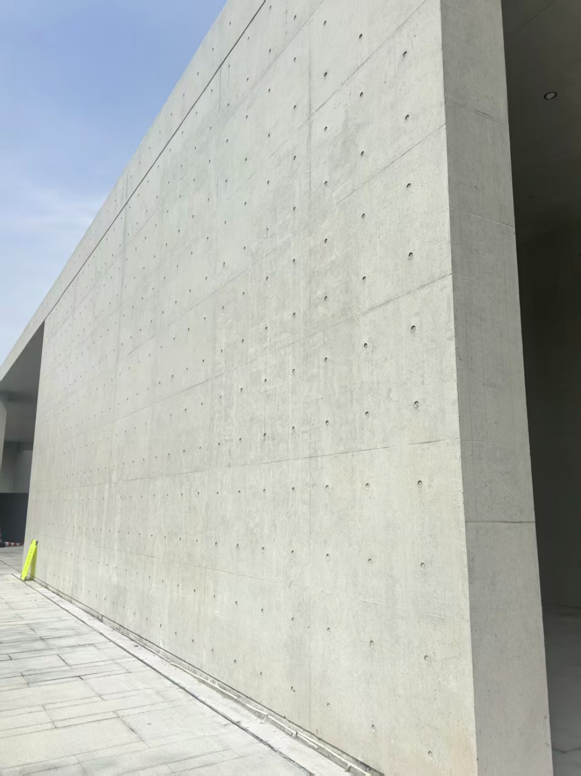 政务大厅外墙清水混凝土现场图片9