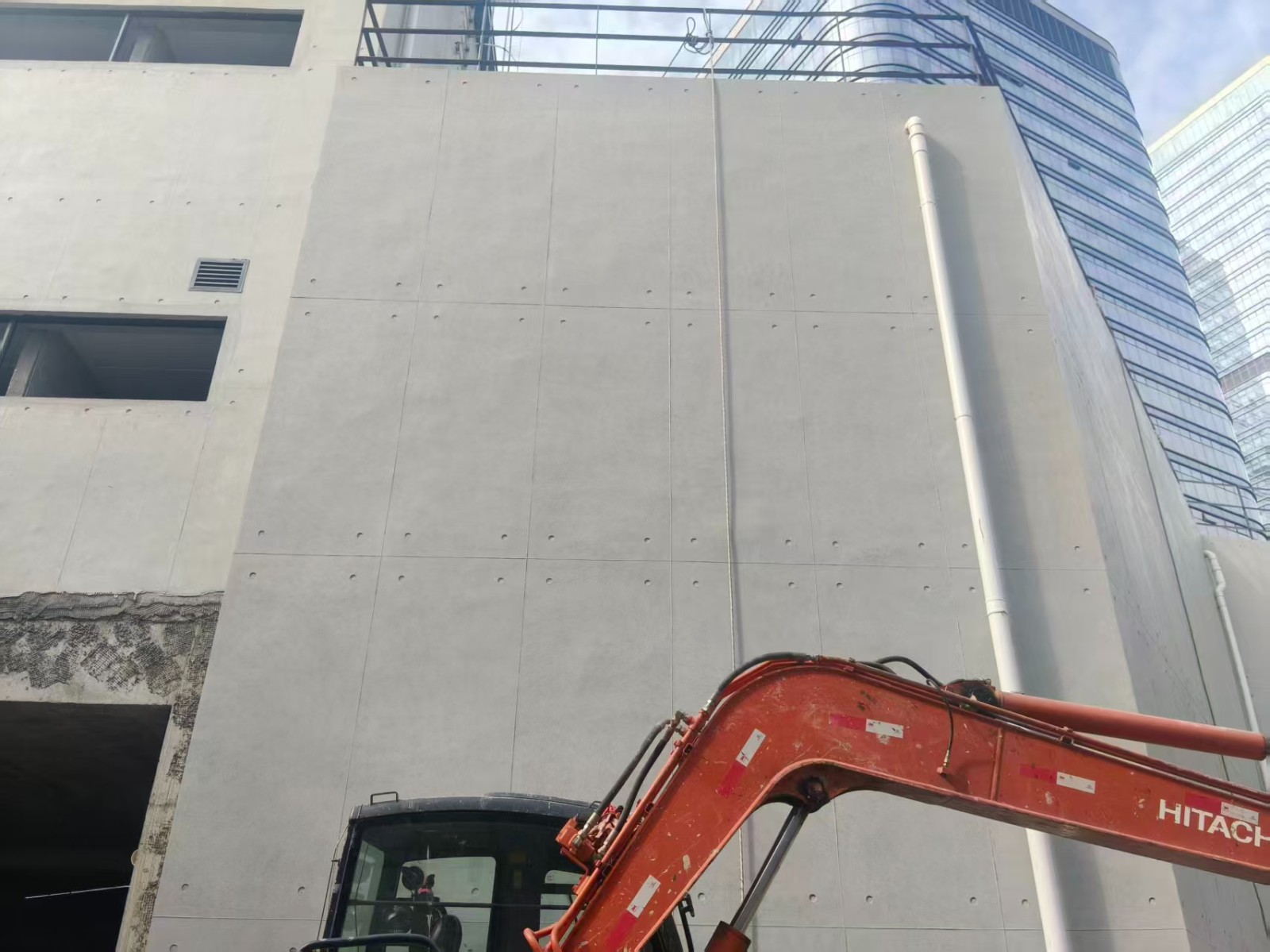 水务泵站外墙仿清水混凝土现场图片5